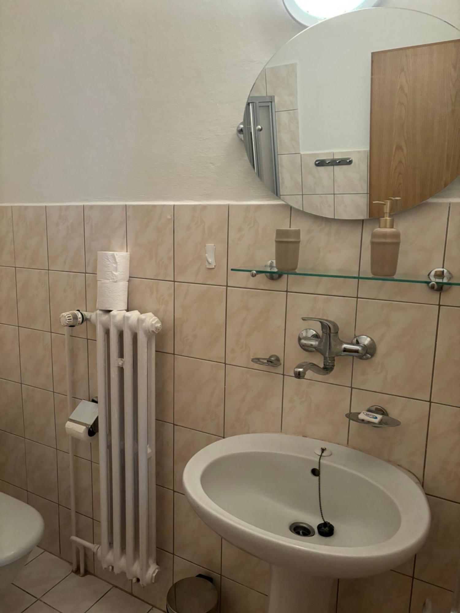 Penzion U Dusku Karlovy Vary Kültér fotó